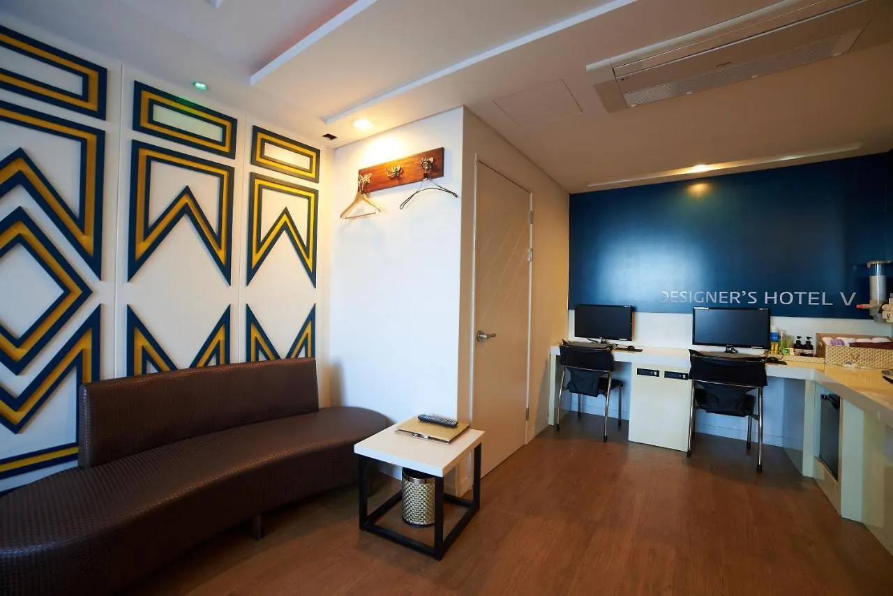 Busan Premium V Hotel 2*,