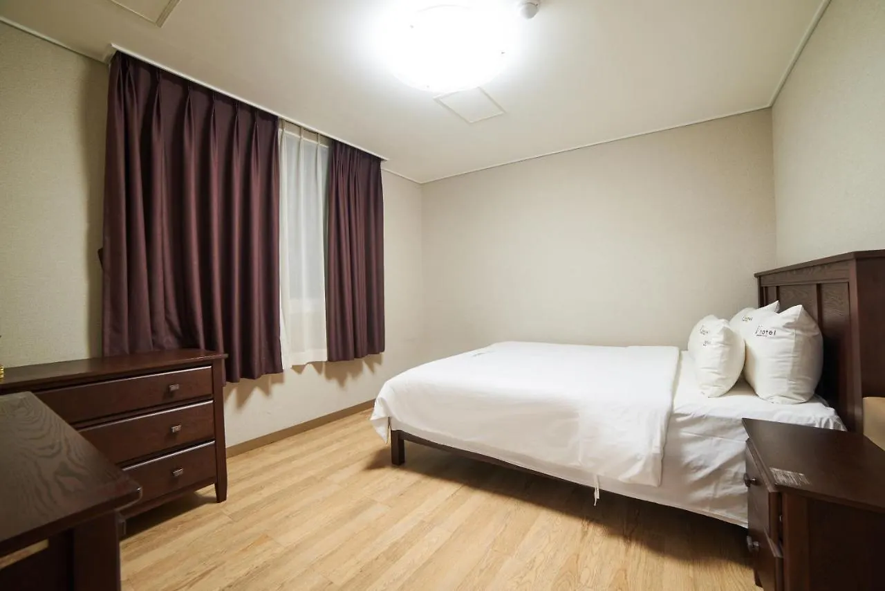 Busan Premium V Hotel