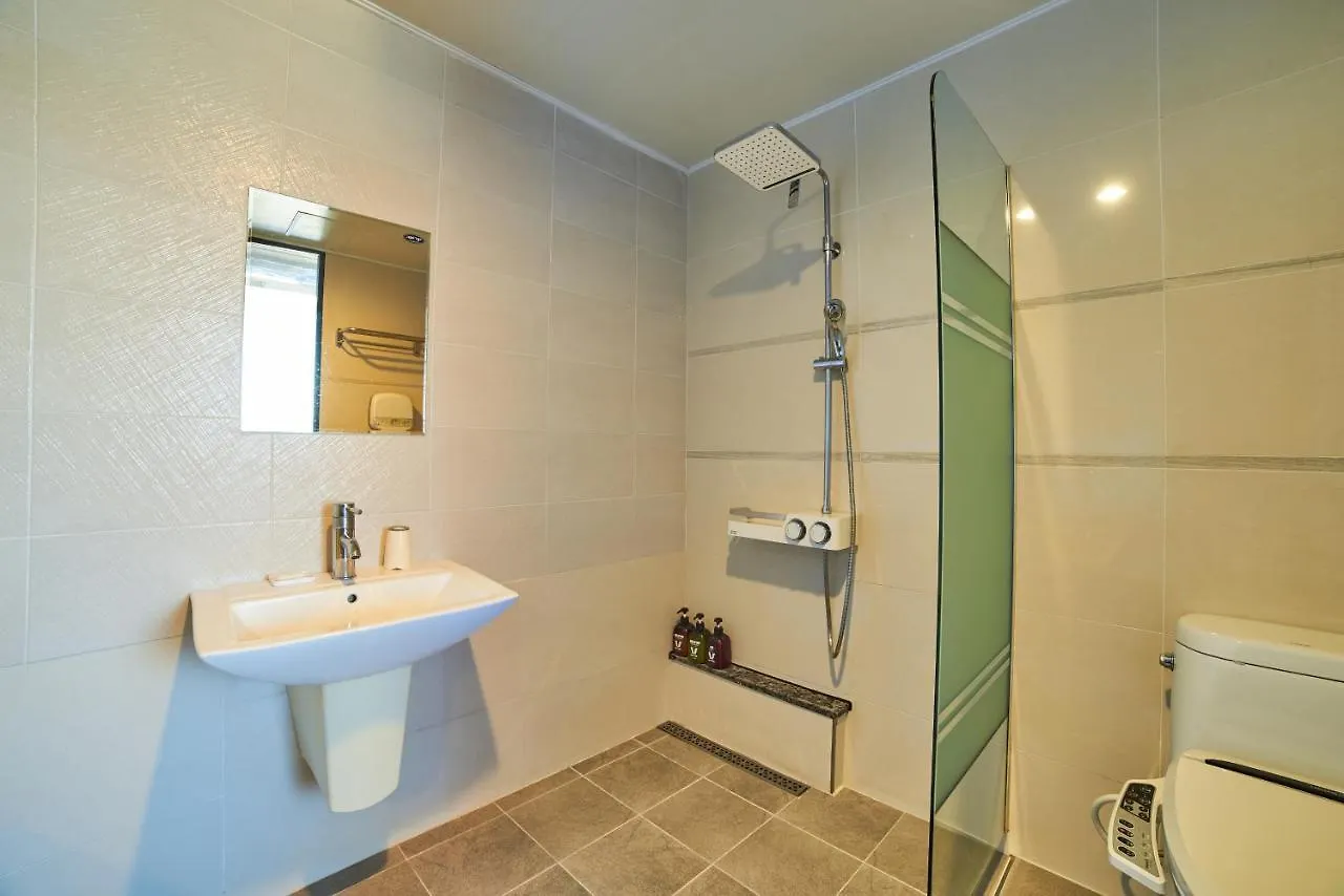 Busan Premium V Hotel