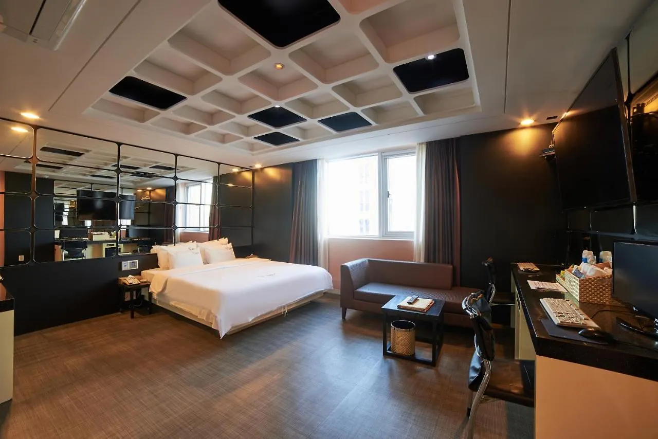 Busan Premium V Hotel