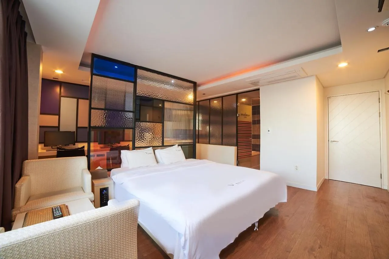 Busan Premium V Hotel